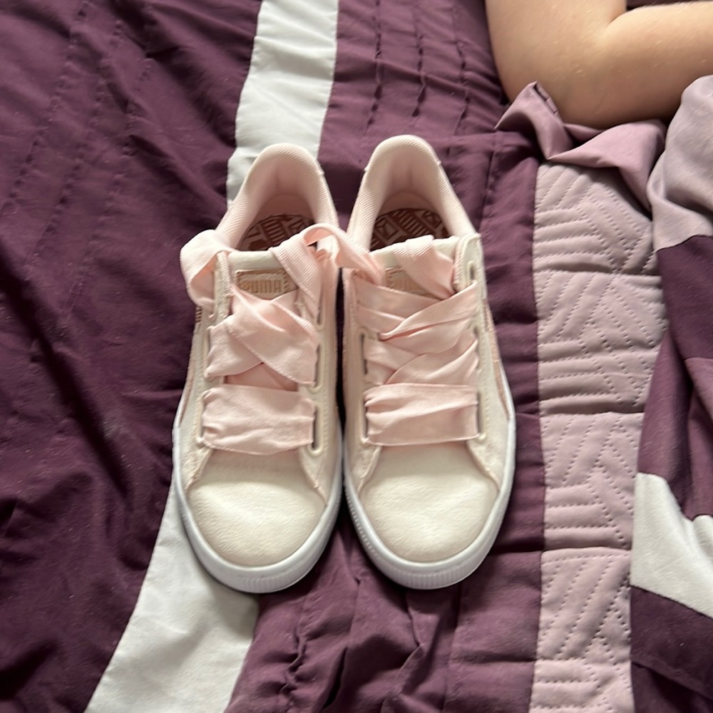 Rare Puma sneakers size 6.5